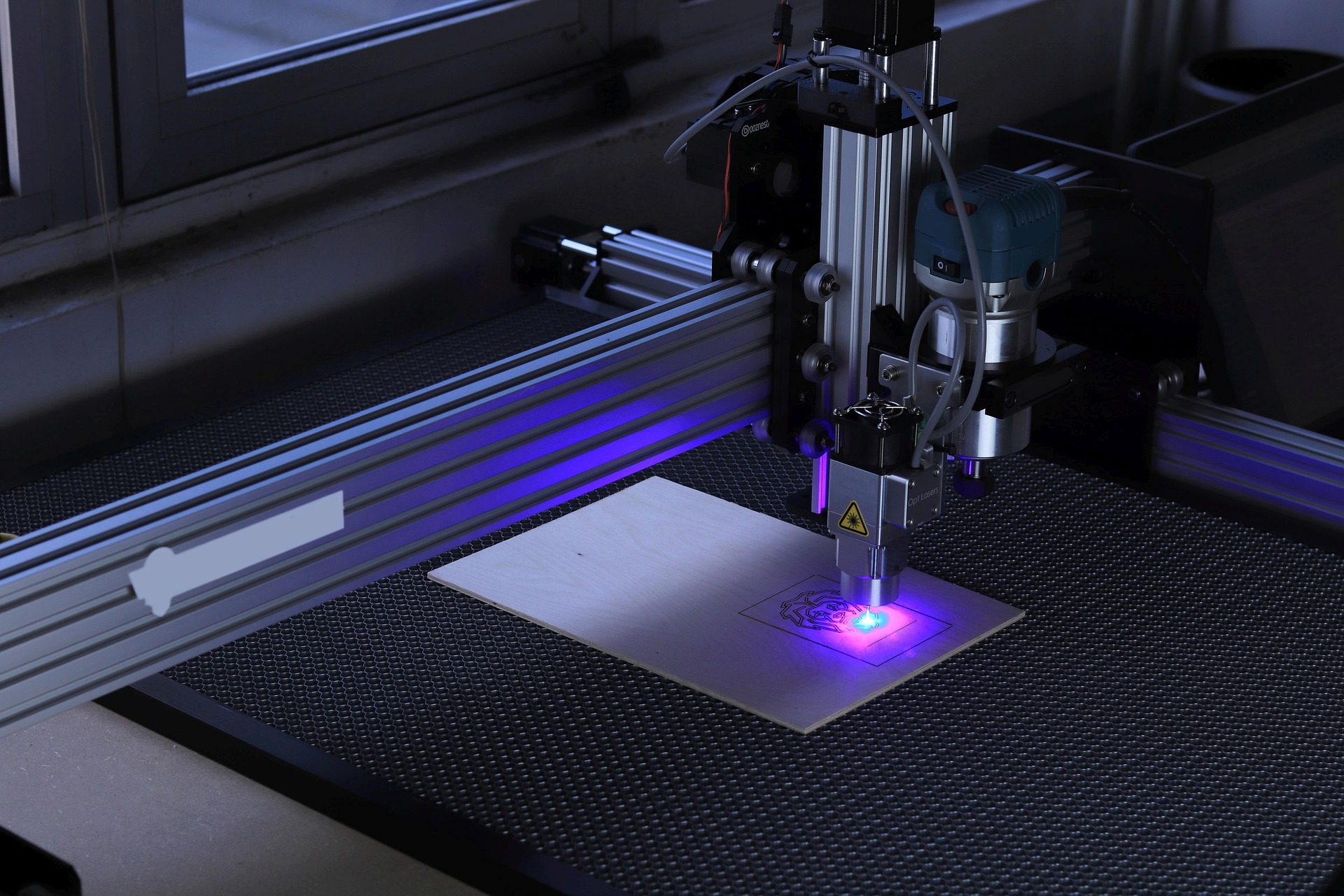 Technology Used in Lasers in 2026: Stimulated Emission, Working Principle, Features, Discoveries, Prices & Complete Guide
